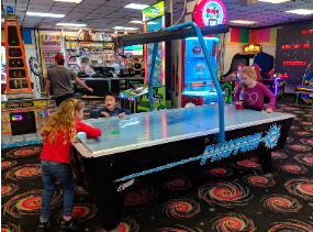 Country Club Lanes Bowling Center arcade